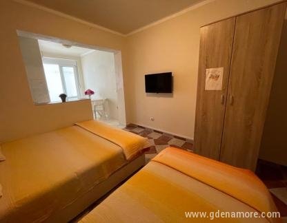 STUDIO APPARTEMENTS PERIČIĆ, , logement privé à Sutomore, Monténégro - IMG-4f0d5a66f05824da2491af9ef159f82d-V