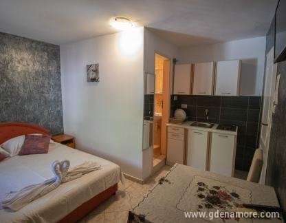 Apartments Kaladjurdjevic, , private accommodation in city Rafailovići, Montenegro