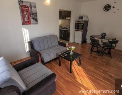 Beaux appartements, , logement privé à Sveti Stefan, Monténégro - viber_image_2021-07-10_21-13-57-707