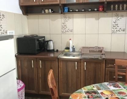 Holiday home Orange , , частни квартири в града Utjeha, Черна Гора