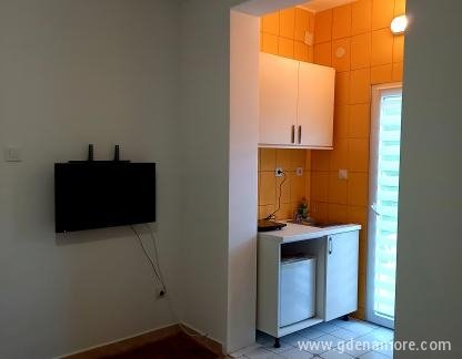 Appartements Kaludjerovic - DISPONIBLE JUSQU'AU 28.08.2021, , logement privé à Igalo, Monténégro - 20220301_170704