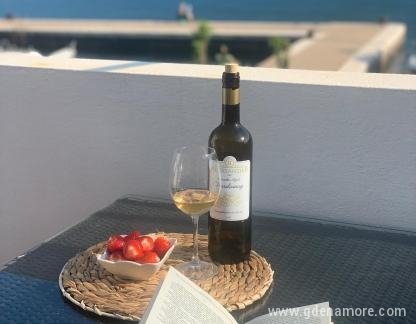 Appartements Vojvodic-Nautica, , logement privé à Djenović, Monténégro - 64DB7947-219B-43F0-AACF-6BC158A5C37F