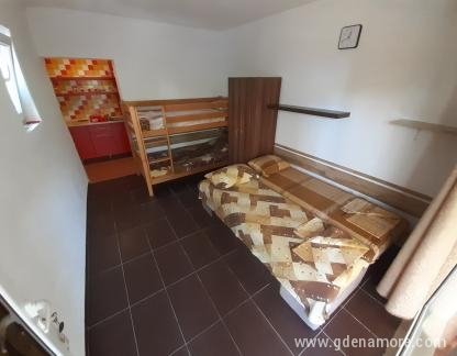 Apartmanok Ristic Zoran, Stúdió 1 - földszint, Magán szállás a községben Dobre Vode, Montenegró - A1_01