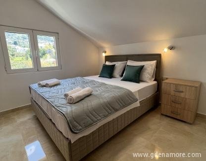 Venice 1 Apartment, , Privatunterkunft im Ort Tivat, Montenegro - IMG_9878