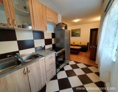 Appartement Lukas, , Privatunterkunft im Ort Budva, Montenegro - 20220615_193823