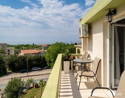 Guest House Ana, Cetvorokrevetni studio sa balkonom 14, privatni smeštaj u mestu Buljarica, Crna Gora - DSC00910