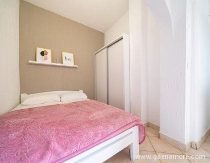 Guest House Ana, , logement privé à Buljarica, Monténégro - DSC00991