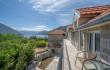 Trosoban apartman u Villa Amfora, privatni smeštaj u mestu Morinj, Crna Gora