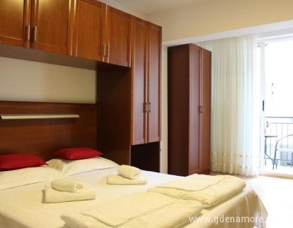 Διαμερίσματα Balabusic, Διαμέρισμα Νο. 2, ενοικιαζόμενα δωμάτια στο μέρος Budva, Montenegro - 166729897