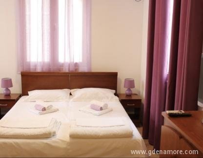 Apartamentos Balabusic, Apartamento No. 4, alojamiento privado en Budva, Montenegro - IMG-0620