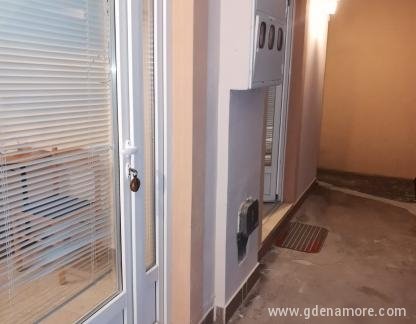 Apartmani Jelena, Apartman 2 , privatni smeštaj u mestu Bijela, Crna Gora - viber_image_2023-04-24_13-15-16-884