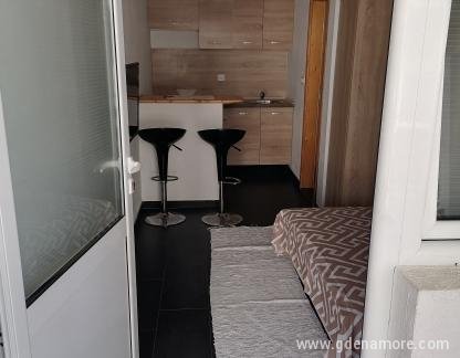 Apartmani Bojanovic Ana, Studio sa terassom, privatni smeštaj u mestu Sutomore, Crna Gora - IMG_20230525_094050