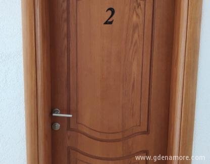 Apartmani AMB, Apartman 2, privatni smeštaj u mestu Utjeha, Crna Gora - viber_image_2022-05-26_23-46-20-216