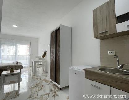 Apartmani Summer Dreams, Apartman 13, privatni smeštaj u mestu Dobre Vode, Crna Gora - 1B2D848C-DCBE-4332-870E-93ADD5F1DE05