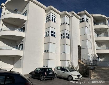 Appartamenti Bujkovic, , alloggi privati a Bar, Montenegro - B6F458D4-8BF8-494A-8804-6BE4DFBCF514
