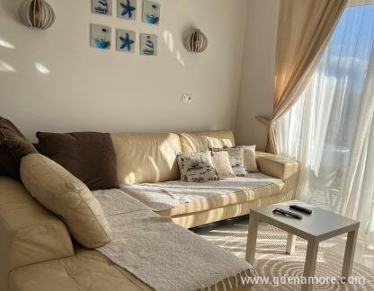 Vila Djulija, Apartman 2, privatni smeštaj u mestu Baošići, Crna Gora - IMG_3274