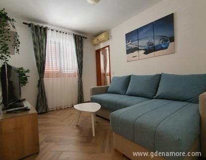 Unterkunft Baošići, Vierbettwohnung Nr. 3, Privatunterkunft im Ort Baošići, Montenegro - APARTMAN #3