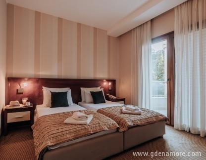 Apartments Del Mar, , private accommodation in city Petrovac, Montenegro - Photo-2