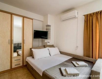 Studio apartmani,apartman sa odvojenom spavacom sobom, , alojamiento privado en Igalo, Montenegro - FB_IMG_1676486224813