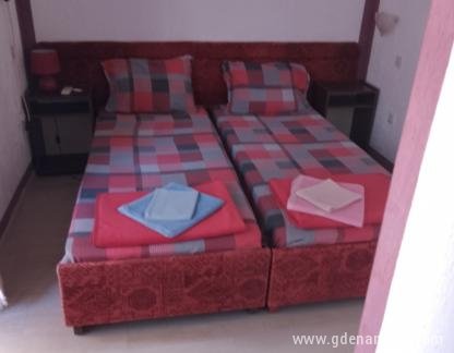 Vila Ponta, Sirene, privatni smeštaj u mestu Dobre Vode, Crna Gora - Sirene