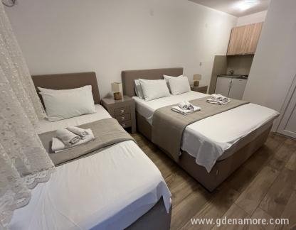 Apartmani Vico 65, Apartman 3, privatni smeštaj u mestu Igalo, Crna Gora - IMG-37a8b55afb0396fecdc385a8a7e91dc2-V