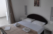  u Apartments Avdic, Privatunterkunft im Ort Sutomore, Montenegro