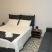 R&B apartmaji, Apartma 4 - 6 oseb, zasebne nastanitve v mestu Budva, Črna gora - Soba 1