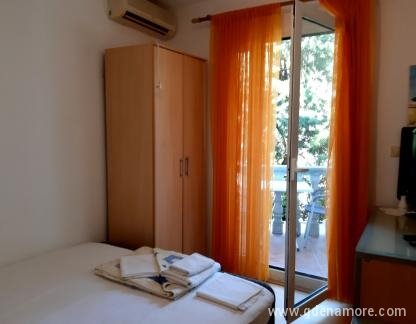 Slavuj apartmani, , Частный сектор жилья Бечичи, Черногория - viber_image_2024-05-23_14-24-53-077