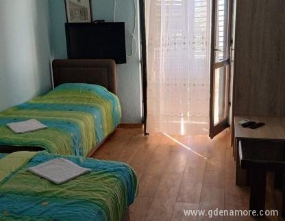 Apartmani Jovanović, Apartman 3, privatni smeštaj u mestu Igalo, Crna Gora - viber_image_2025-04-20_09-44-05-310