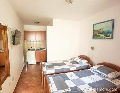Σπίτι Βουκαντίνοβιτς, , ενοικιαζόμενα δωμάτια στο μέρος Budva, Montenegro - Apartman