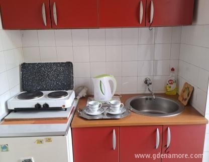 Apartmanok Gugolj M&M, , Magán szállás a községben Igalo, Montenegró - viber_image_2025-08-08_22-48-41-315