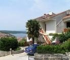 Apartment Braut, private accommodation in city Vrbnik, Croatia