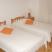 IN THE PALACE, private accommodation in city Split, Croatia - SOBA