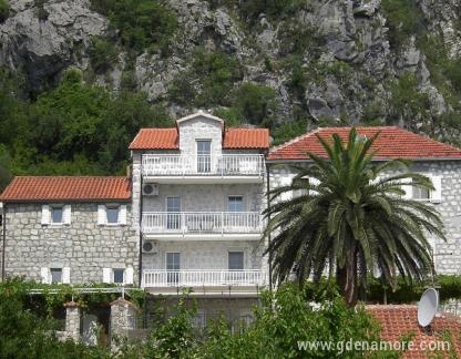 Apartmani Lipci, private accommodation in city Morinj, Montenegro - Apartmani Lipci