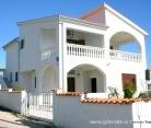 Apartments Tribunj, private accommodation in city Tribunj, Croatia