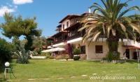 Villa Oasis, частни квартири в града Nea Potidea, Гърция