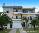 MEZONETES ELENA, private accommodation in city Halkidiki, Greece