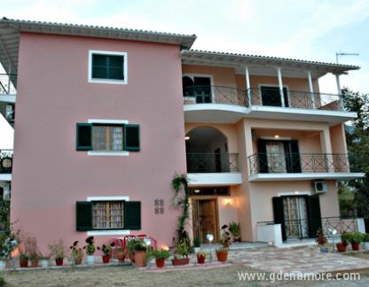 STUDIOS LEFTERIS, частни квартири в града Lefkada, Гърция - Main