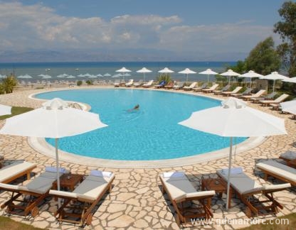 Chismos luxuries suites and studios, private accommodation in city Corfu, Greece - swimming pool