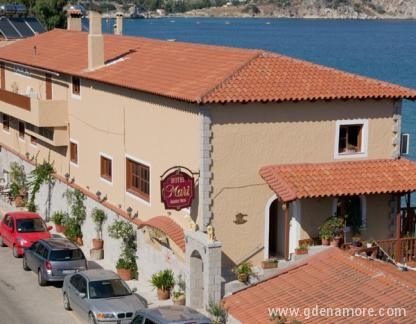Mari Hotel Maisonettes, частни квартири в града Tolo, Гърция - Mari Apartments Building