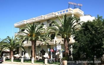 Creta Sun Studios, частни квартири в града Crete, Гърция