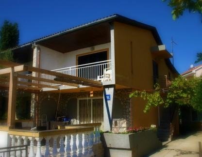 Apartments Adrian, private accommodation in city Krk, Croatia - Apartmani Adrian