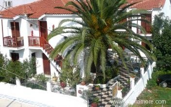 Amalthia studios, private accommodation in city Skiathos, Greece