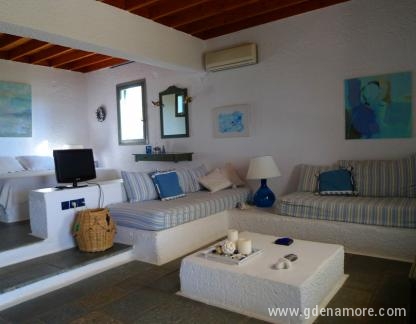 NIRIIDES VILLAS, Privatunterkunft im Ort Rest of Greece, Griechenland - Villa