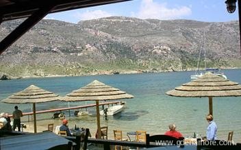 Akrotiri Rooms & Restaurant, zasebne nastanitve v mestu Porto Kagio, Grčija