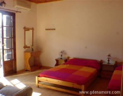Takis-Sophie, logement privé à Skopelos, Gr&egrave;ce - Room