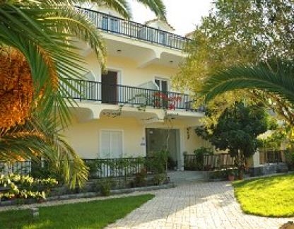 Dolphin studios, частни квартири в града Zakynthos, Гърция - Hotel