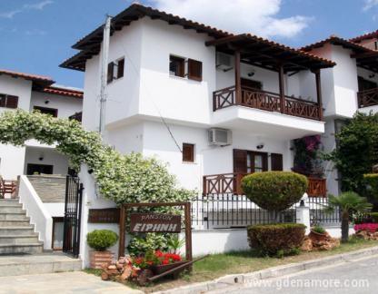 PANSION EIRINI, Magán szállás a községben Ouranopolis, G&ouml;r&ouml;gorsz&aacute;g - House Irini