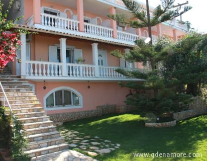 Anna Apartments, частни квартири в града Corfu, Гърция - Anna Apartments