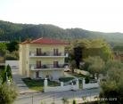 SERVETAS APARTMENTS, private accommodation in city Vourvourou, Greece